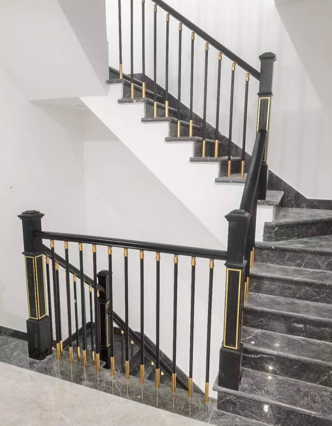 Tôi cho thuê nhà mới, căn góc, 92m2_ 5T; vỉa hè, Hoàng Quốc Việt-29 Tr - Ảnh chính